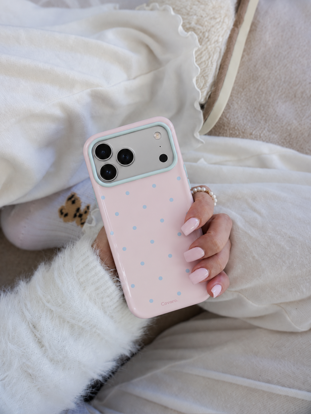 Pink and Blue Dots 021